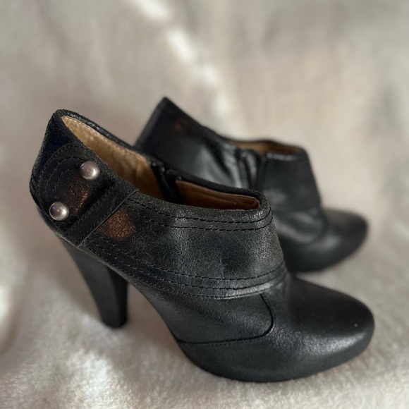 Seychelles Booties - Picture 6 of 7